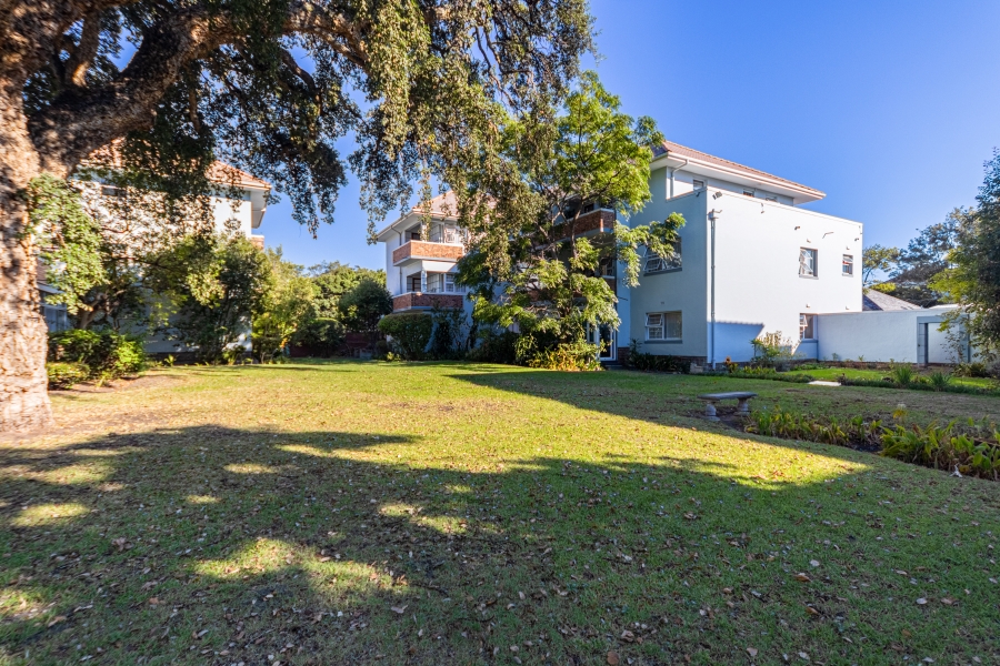 1 Bedroom Property for Sale in Kenilworth Western Cape